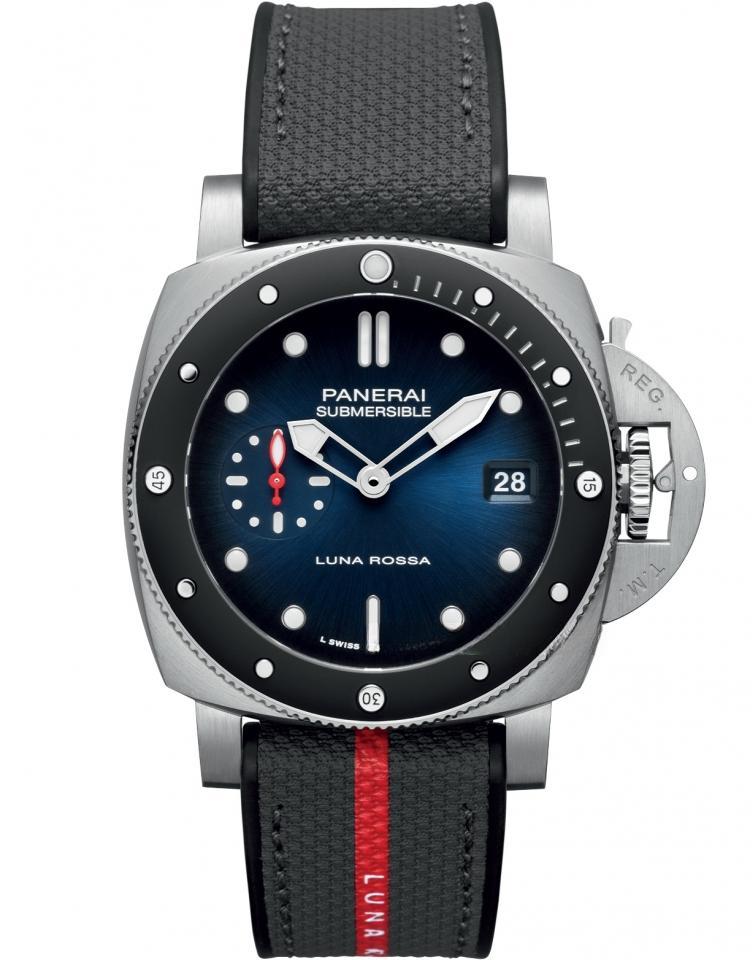 Submersible Luna Rossa